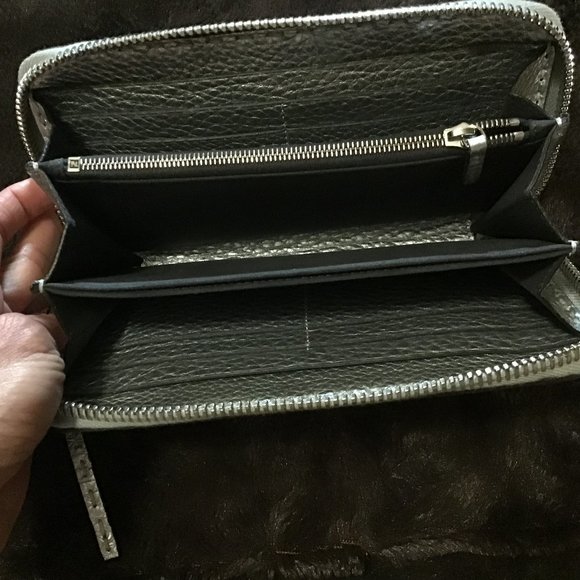 NEW! Fendi Romano Selleria Zip Around Wallet  Silver Calfskin - Picture 5 of 6
